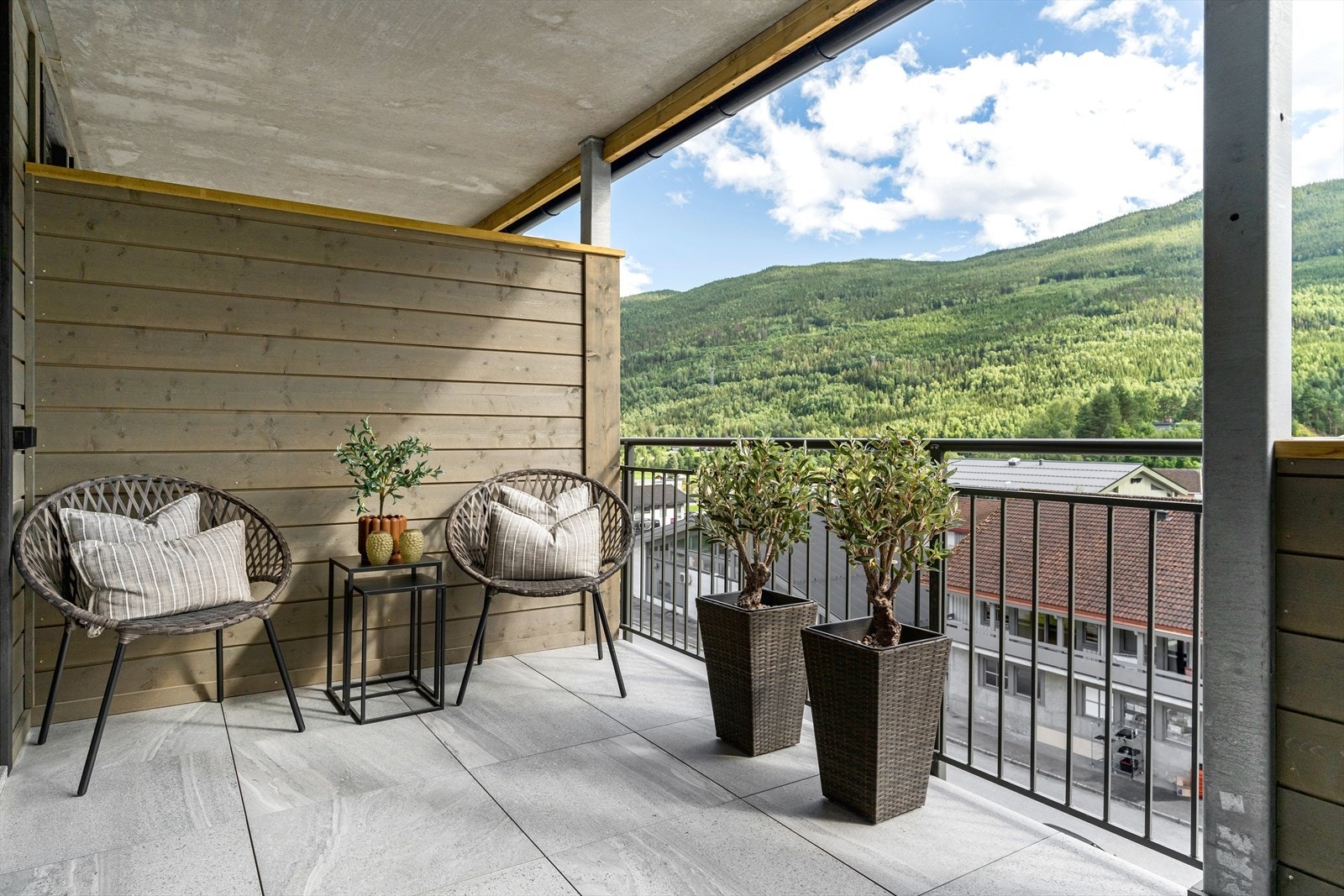 Med overbygg kan balkongen brukes store deler av året. Galleribilde