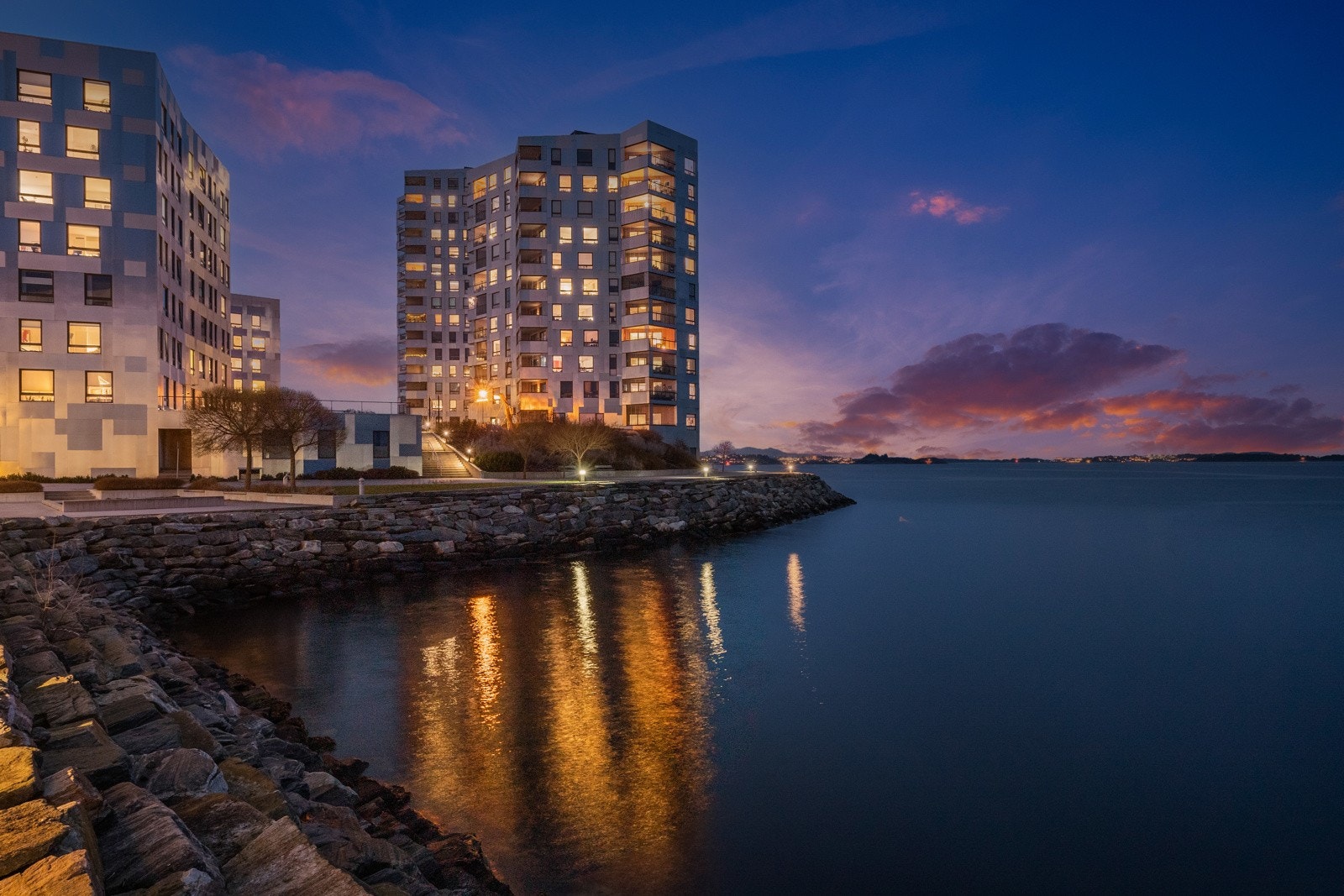 Bydelen betegnes som en trendy plass med sjønær beliggenhet og alt du trenger i gangavstand. Galleribilde