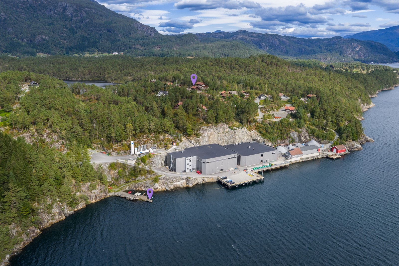 Båtplass nede ved sjøen leies for kr. 1.500,- pr år. Galleribilde