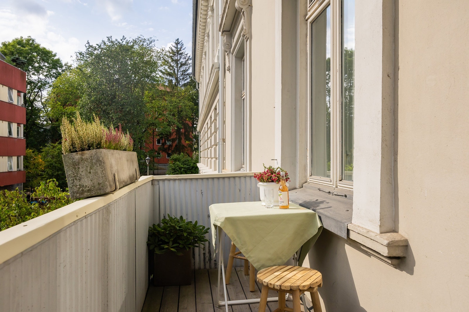 Her kan man nyte solen på varme sommerdager. Galleribilde