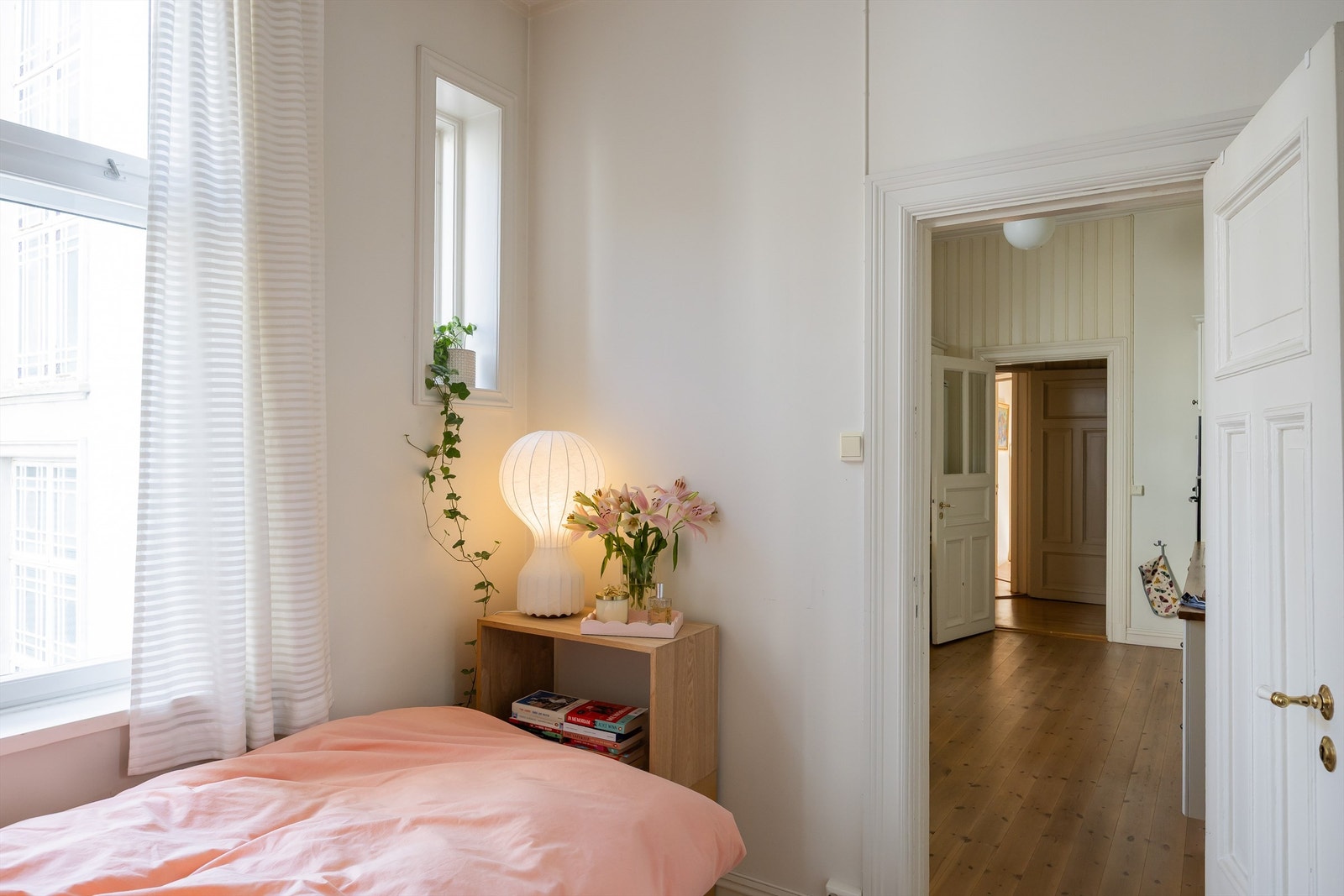 Soverom nr. 2 i tilknytning til kjøkkenet. Galleribilde