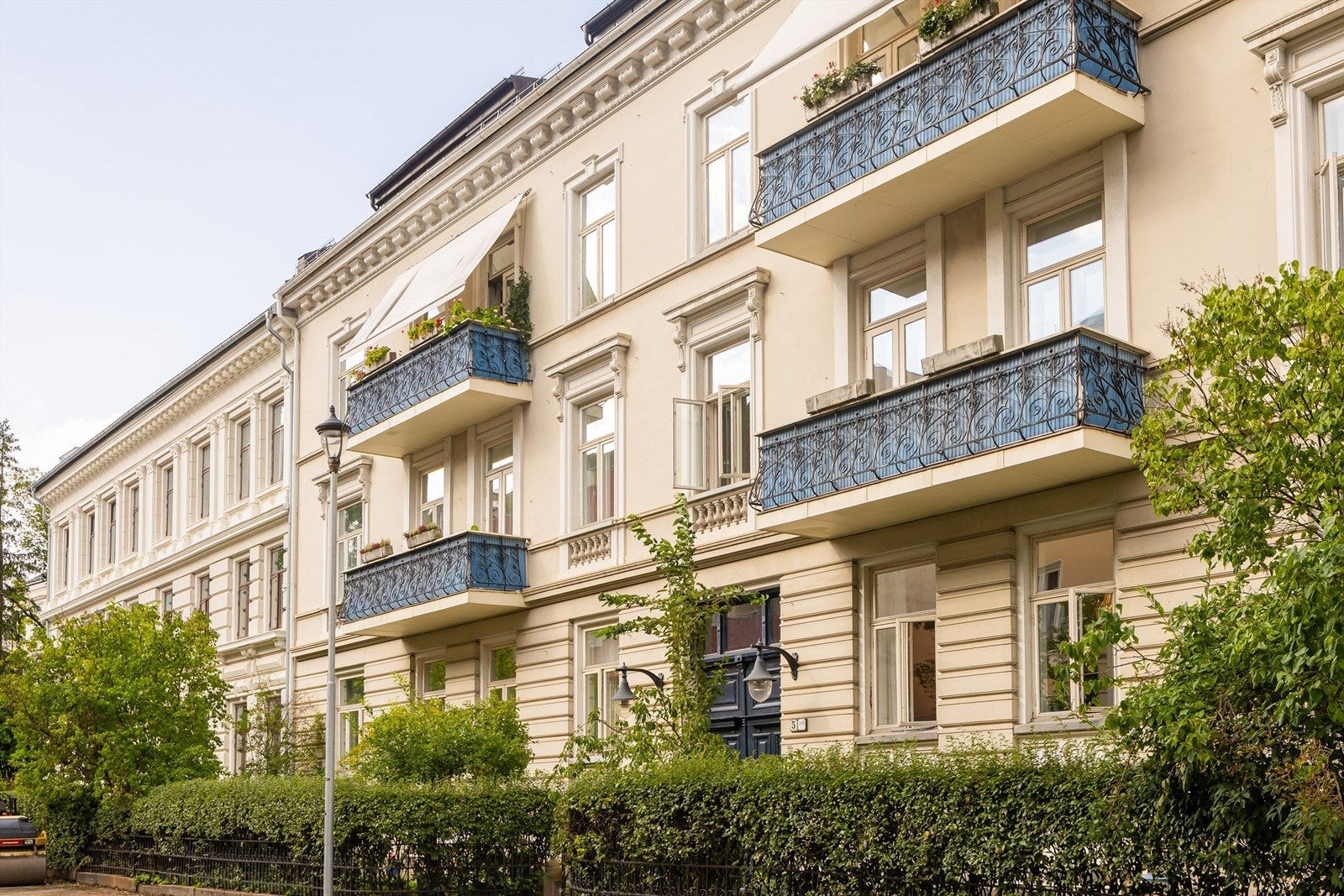 Velkommen til Inkognito Terrasse 5A - presentert av Blenor Hadergjonaj! Galleribilde