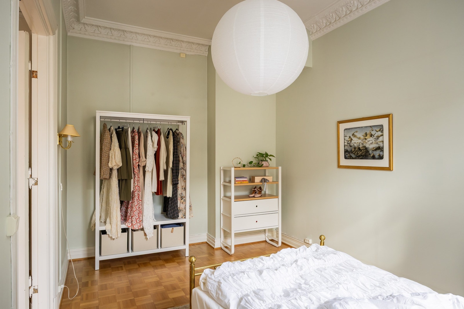 Selger opplyser om at rør til bad/kjøkken fortsatt er til stede. Ta kontakt med megler for mer info. Galleribilde