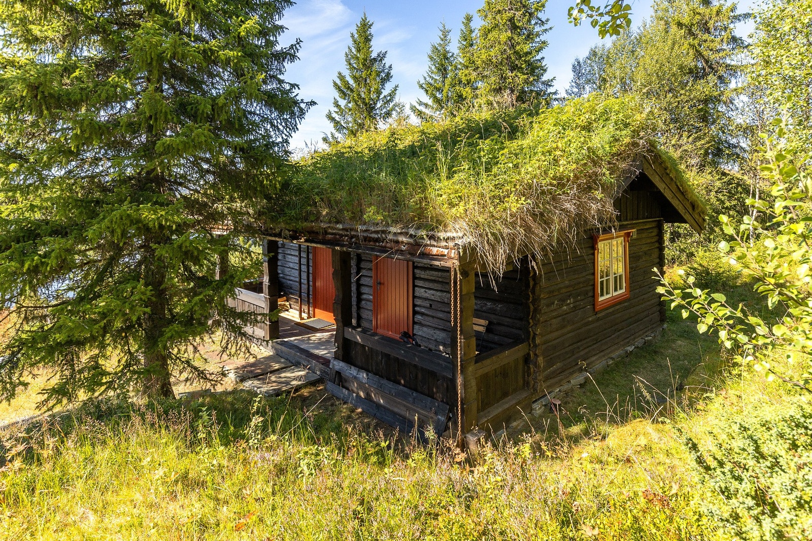 På tunet står et koselig anneks/gjestehus, som gjesten alltid setter pris på. Galleribilde