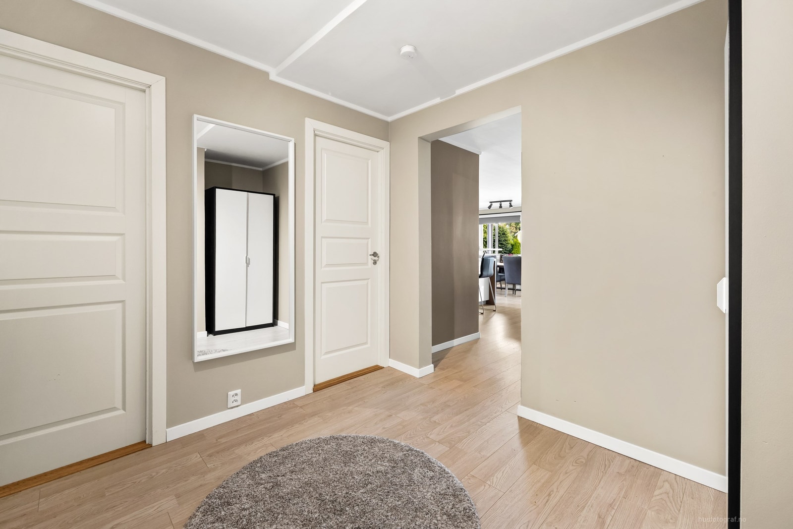 Entré/gang med garderobeskap Galleribilde