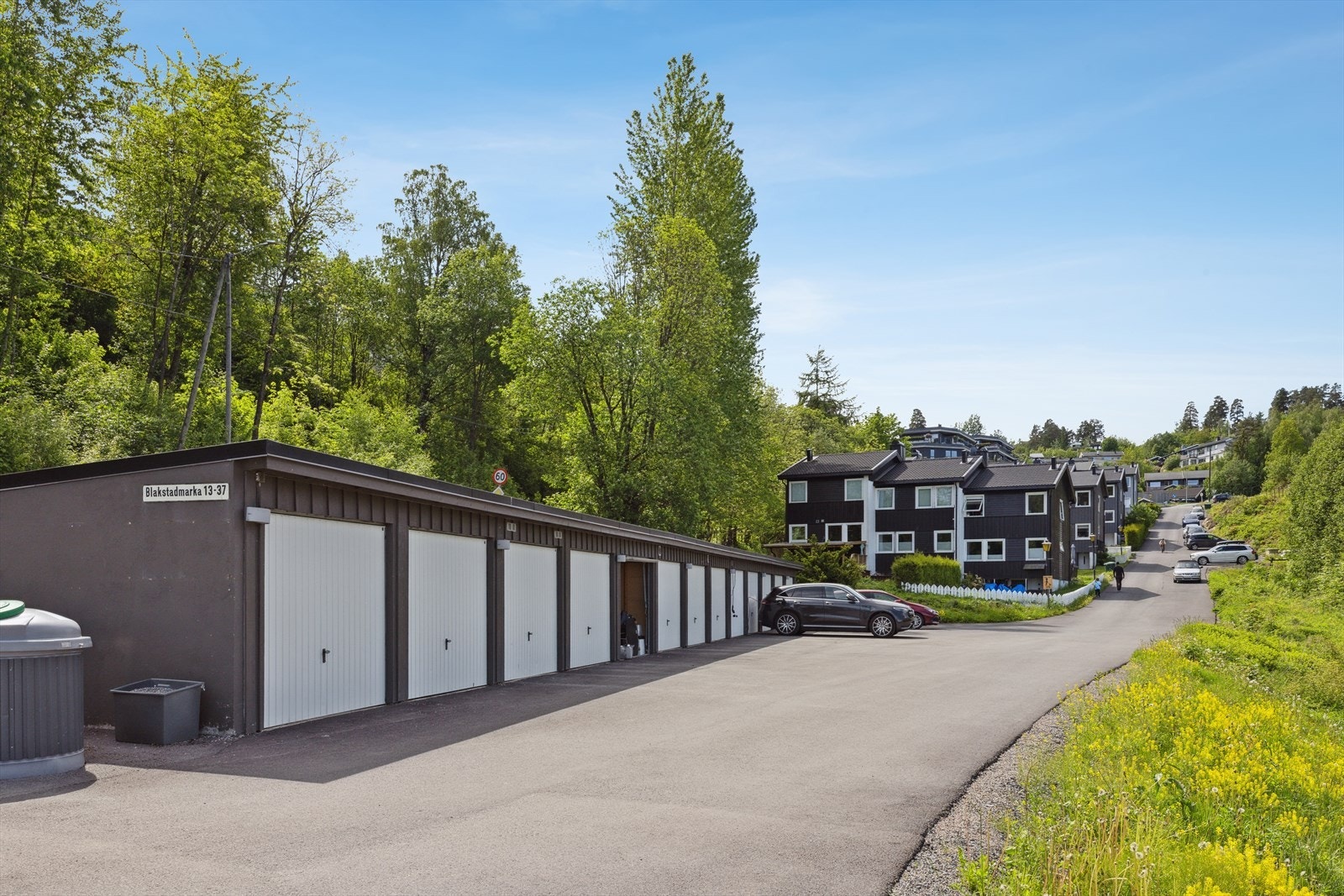 Garasje i rekke. Oppgradert i 2017. Galleribilde