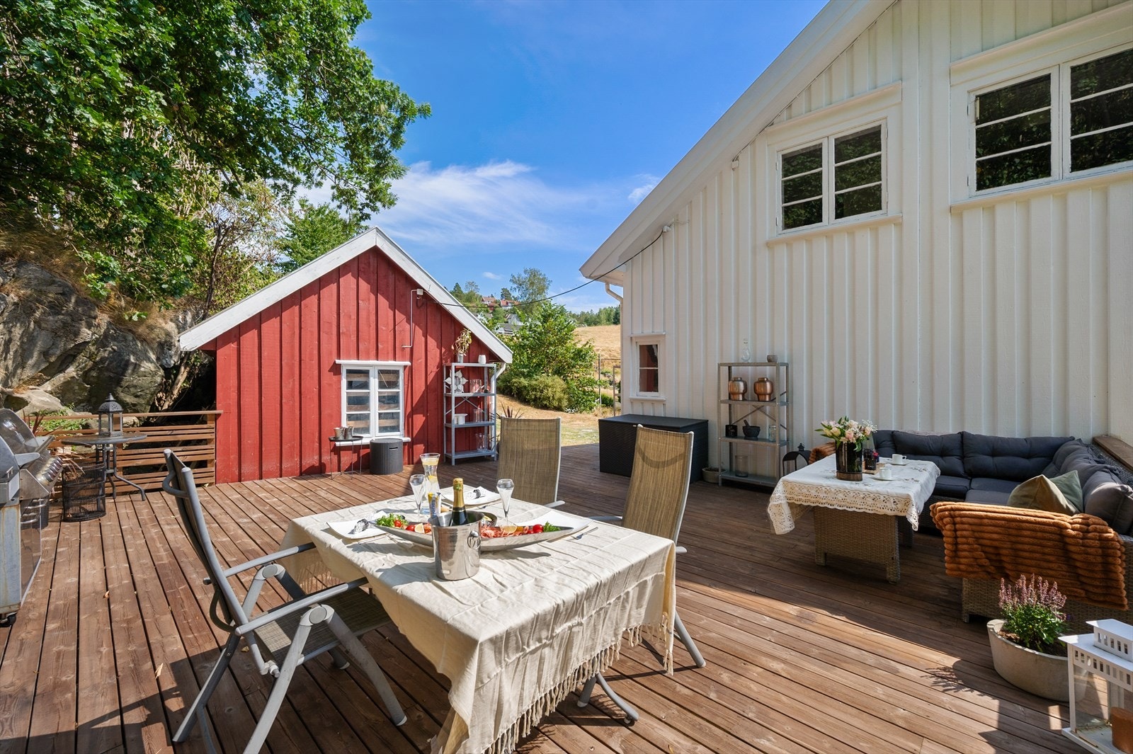 Stor veranda som byr på mange muligheter. Galleribilde