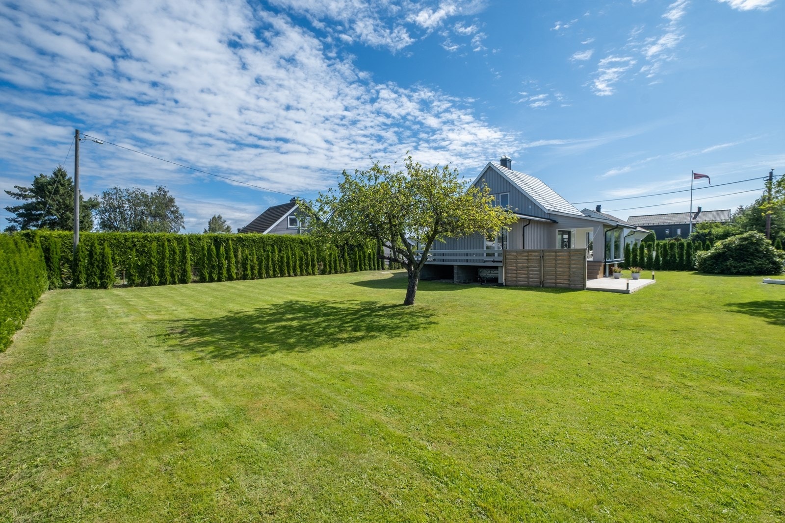 Stor eiet tomt på hele 948 kvm Galleribilde