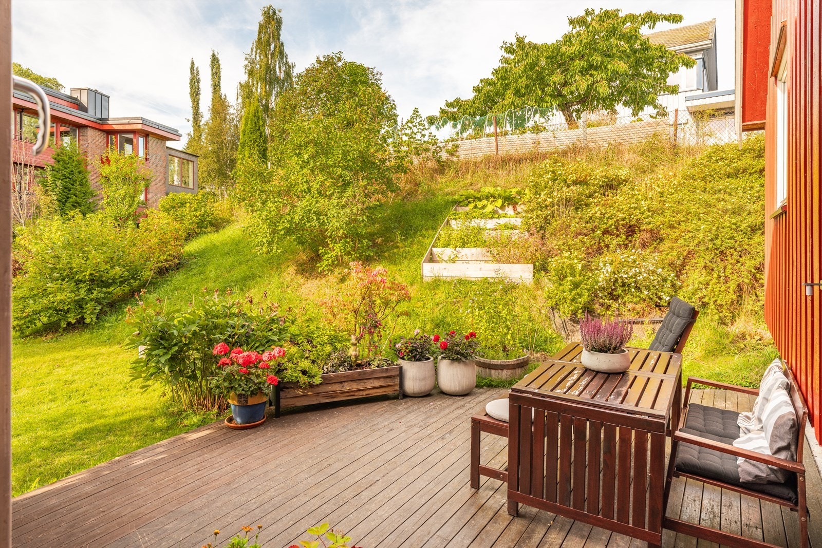 Markterrassen måler hele 19m² med god plass til ønsket møblering. Galleribilde