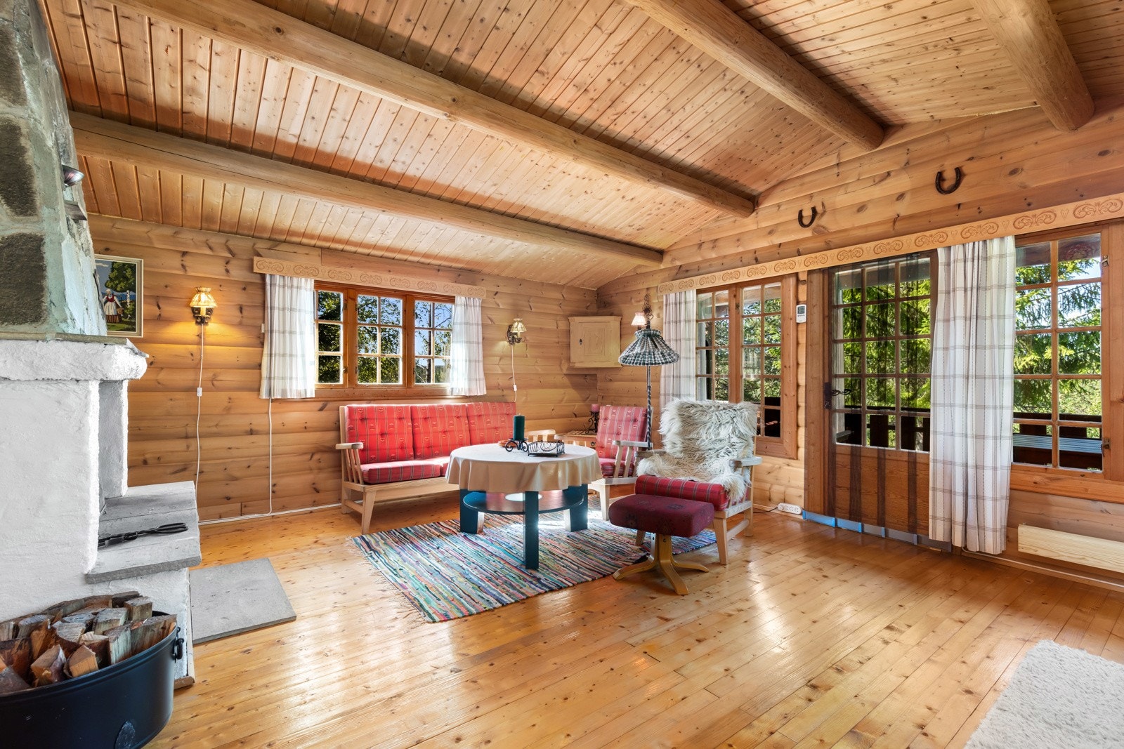 Hytten har en eiet tomt på 1550 m2 Galleribilde