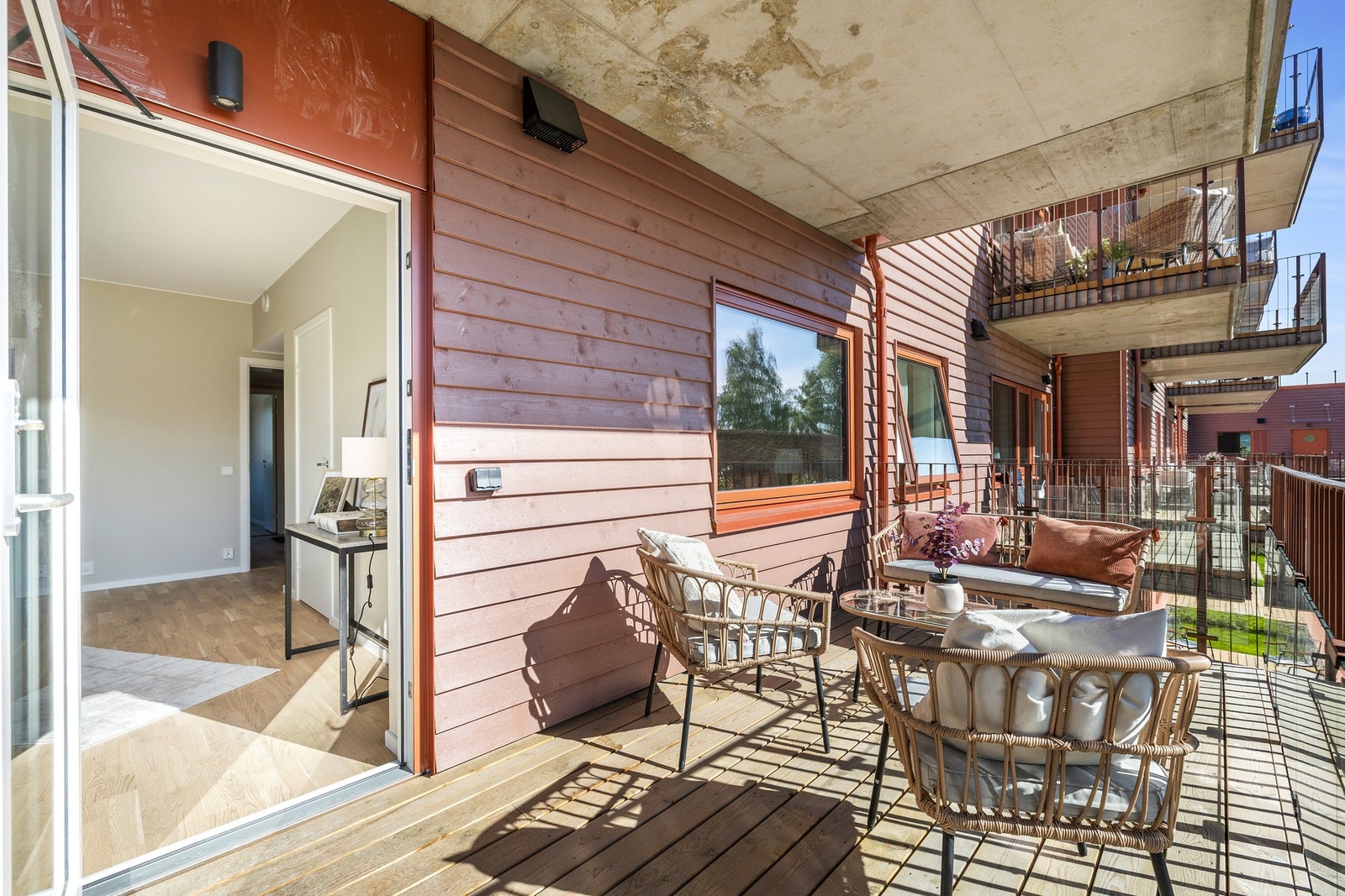 Stor og solrik balkong på 9,7 kvm. Galleribilde