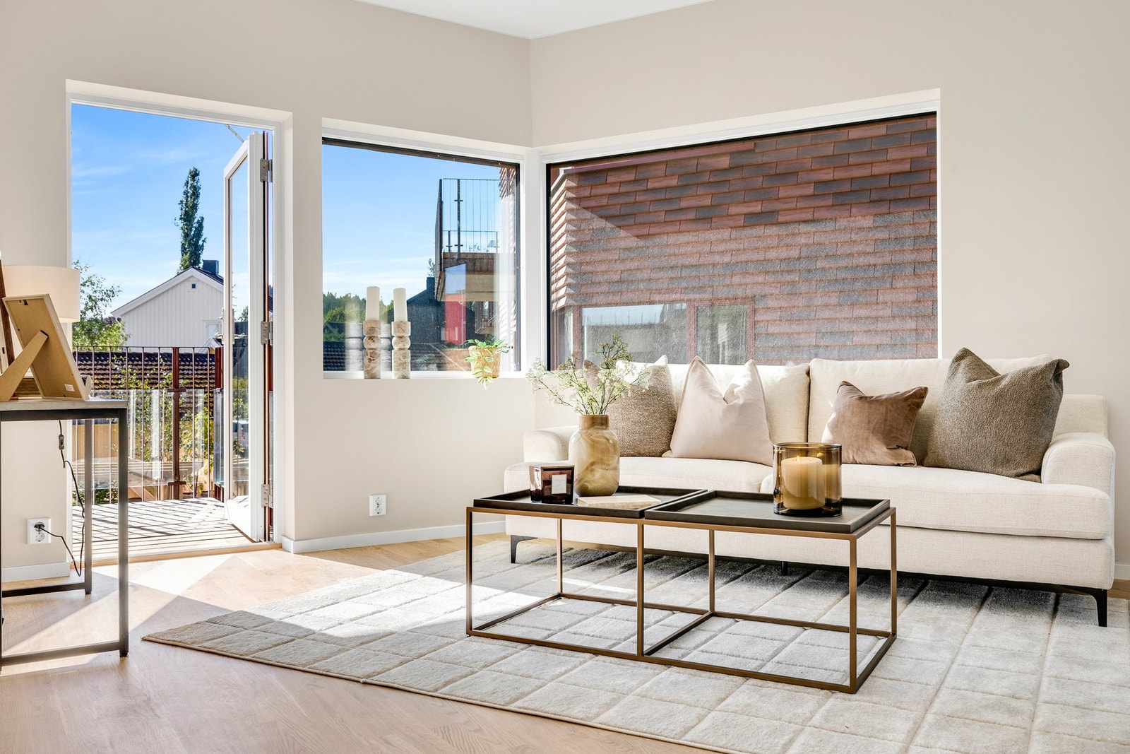 Leiligheten har en lekker og moderne stue på 21,9 kvm. Galleribilde