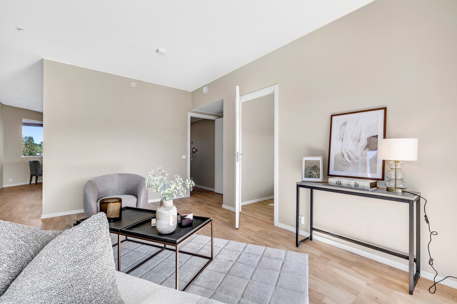 Leiligheten har fjernvarme og balansert ventilasjon. Galleribilde