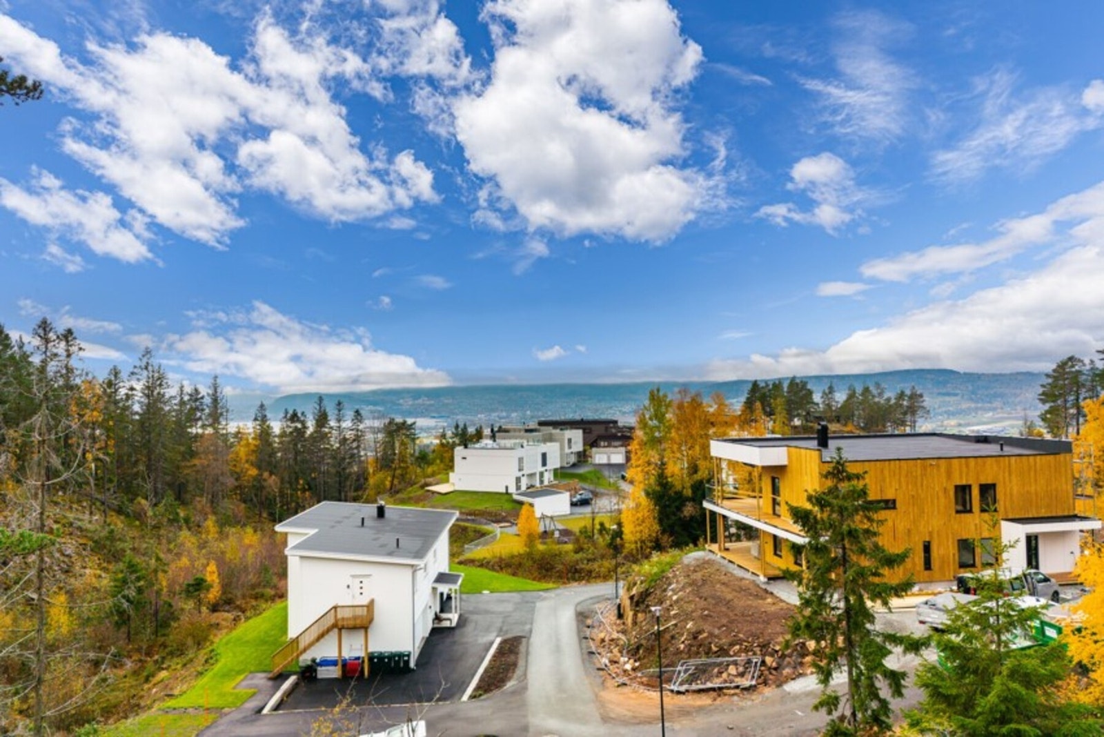 Utsikt fra tomten. Galleribilde