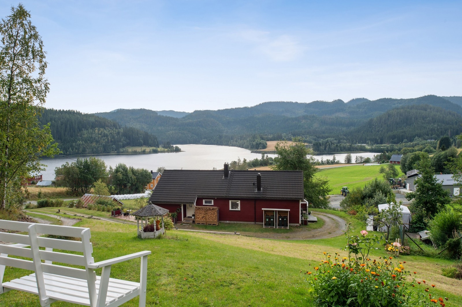 EIE eiendomsmegling v/Amrinder Singh har gleden av å presentere Hølondvegen 2207! Galleribilde