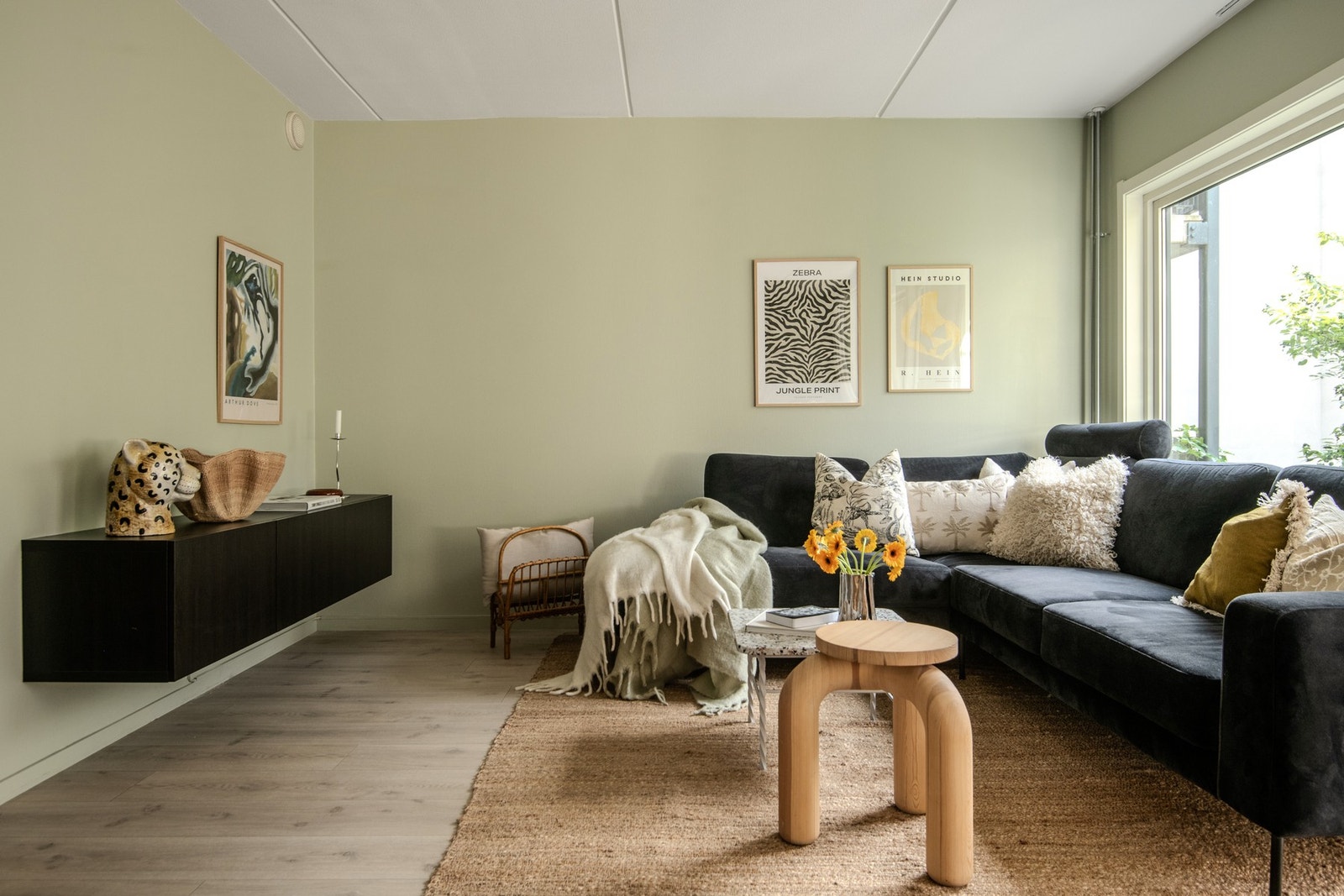 Stuen oppleves som et sosialt og moderne rom. Galleribilde