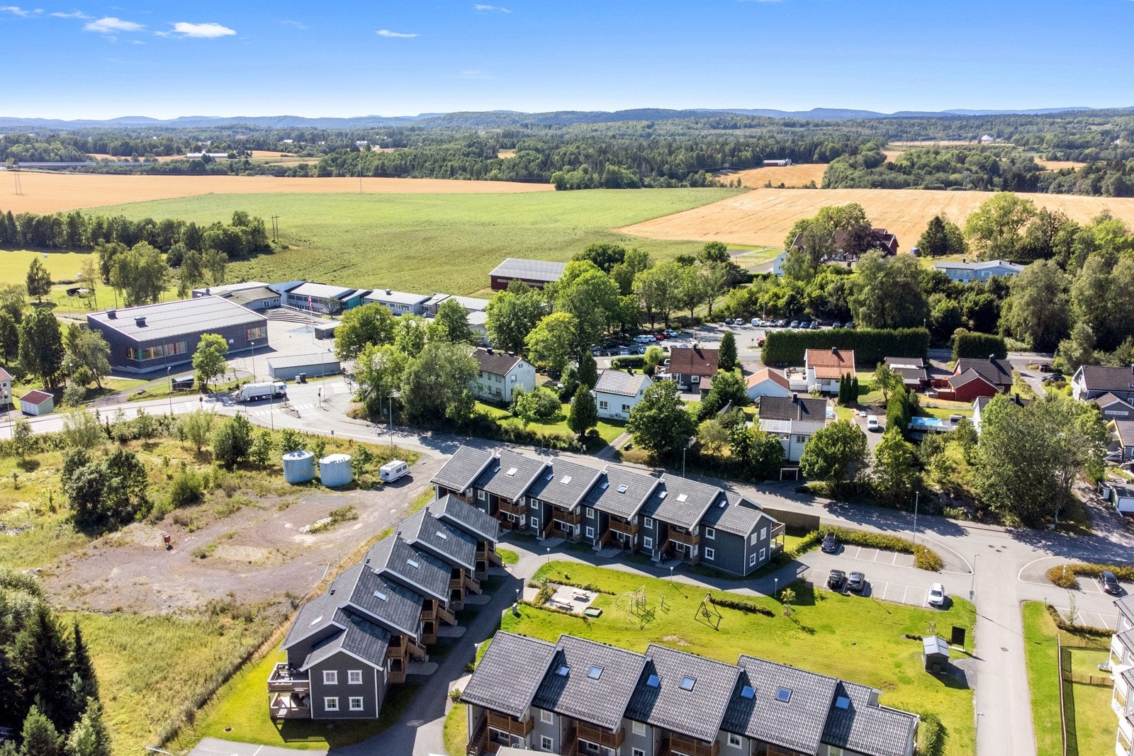 Her bor du i et rolig område, likevel sentralt med kort vei til alle fasiliteter. Galleribilde