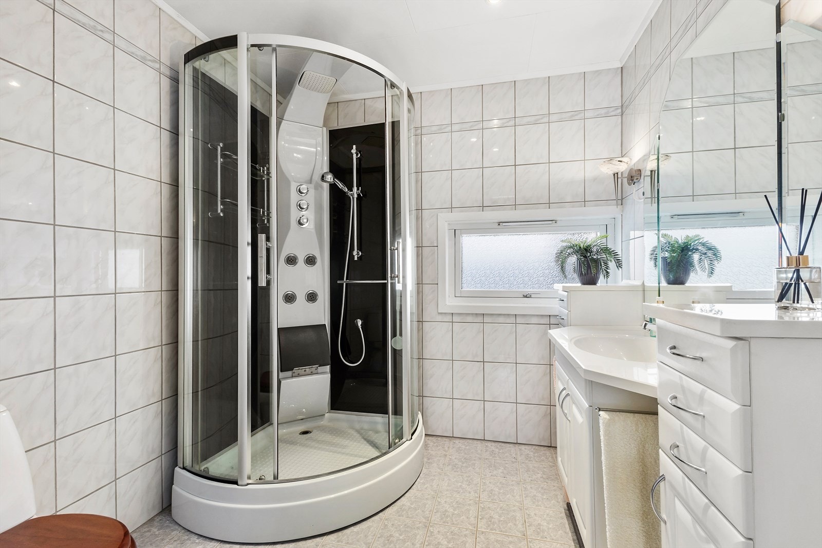 Badet som ligger i 1.etasje. Galleribilde