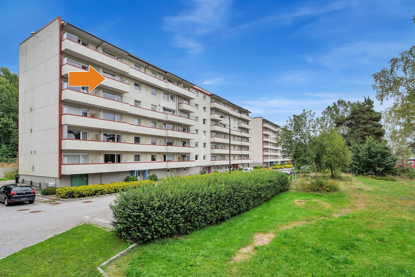 Leiligheten ligger fint til i 5.etasje. Det er heis i bygget Galleribilde