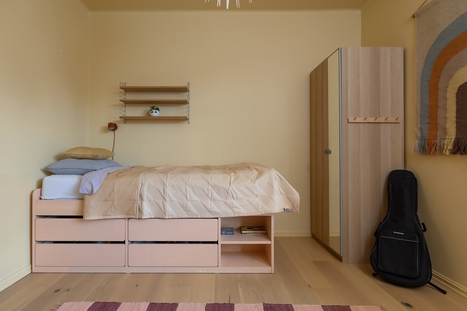 Rommene egner seg godt som barnerom, gjesterom eller hjemmekontor. Galleribilde