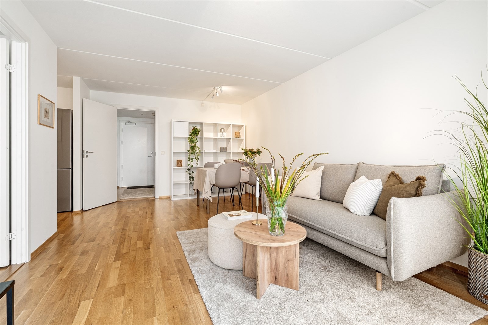 Leiligheten oppleves velholdt, med original standard fra byggeår (2005). Galleribilde