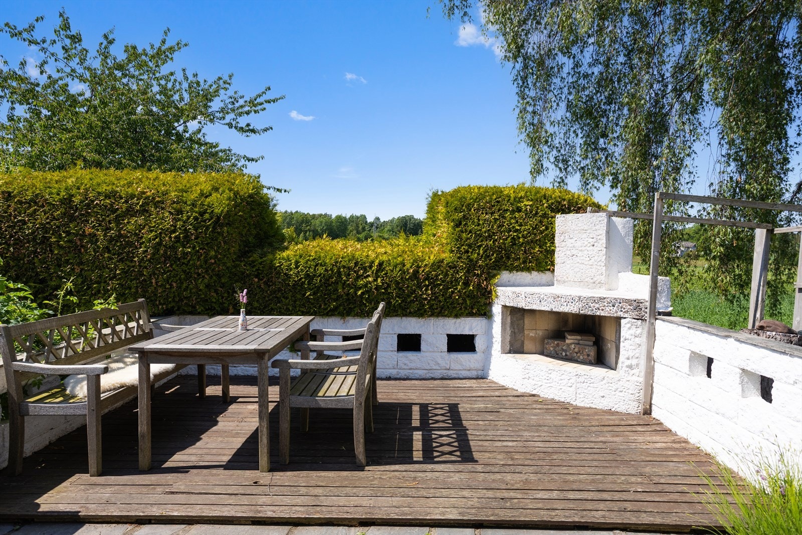 Her kan man nyte varme sommerdager. Galleribilde