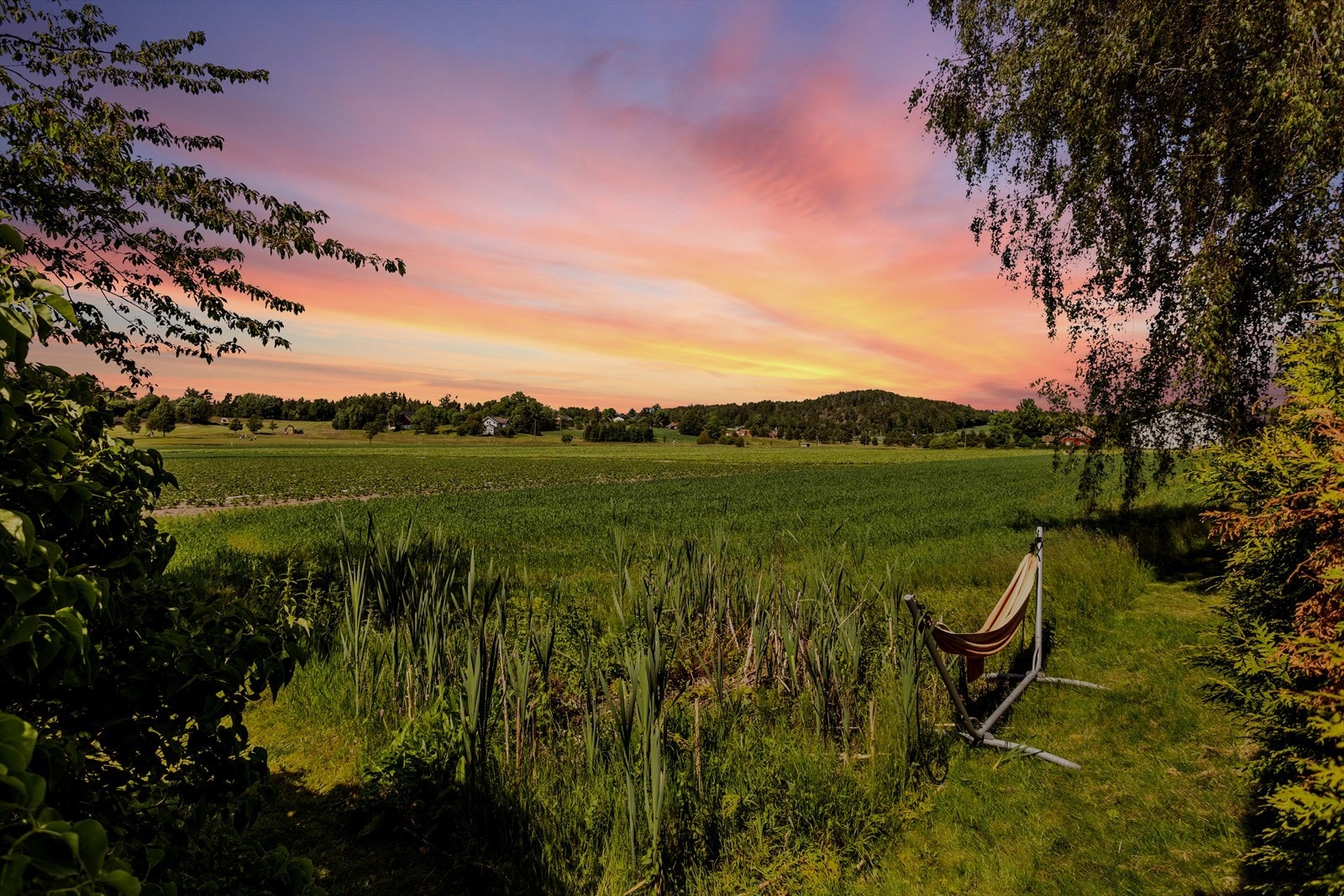 Her bor man nesten rett innpå flotte tur- og rekreasjonsmuligheter. Galleribilde