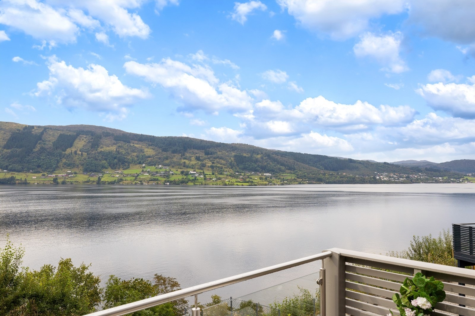 Utsikten. Galleribilde