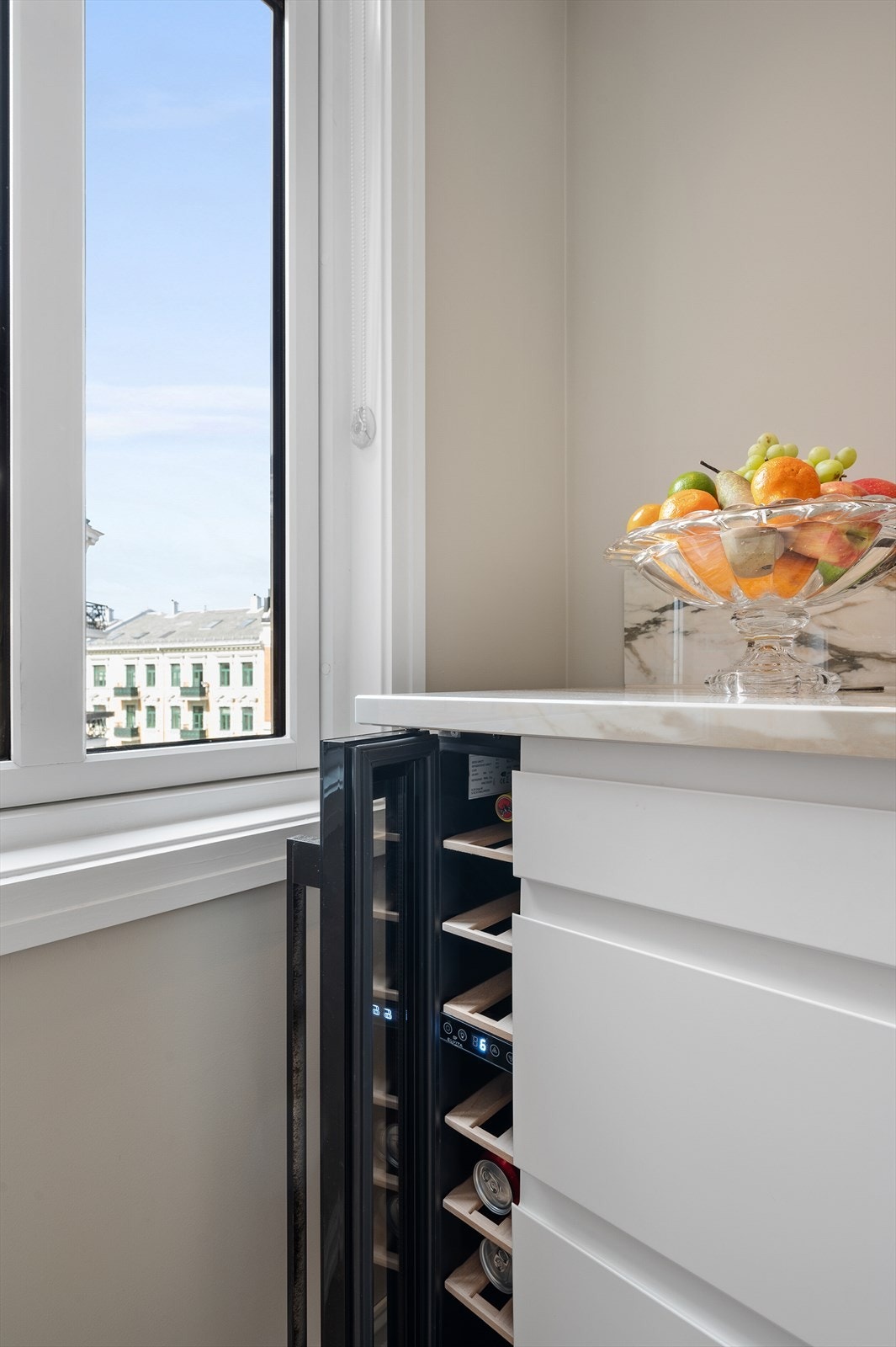 Vinskap på kjøkken Galleribilde