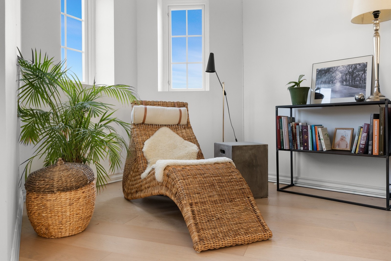 Boligen har meget gode lysforhold, gjennomgående fra sydøst til nordvest. Galleribilde