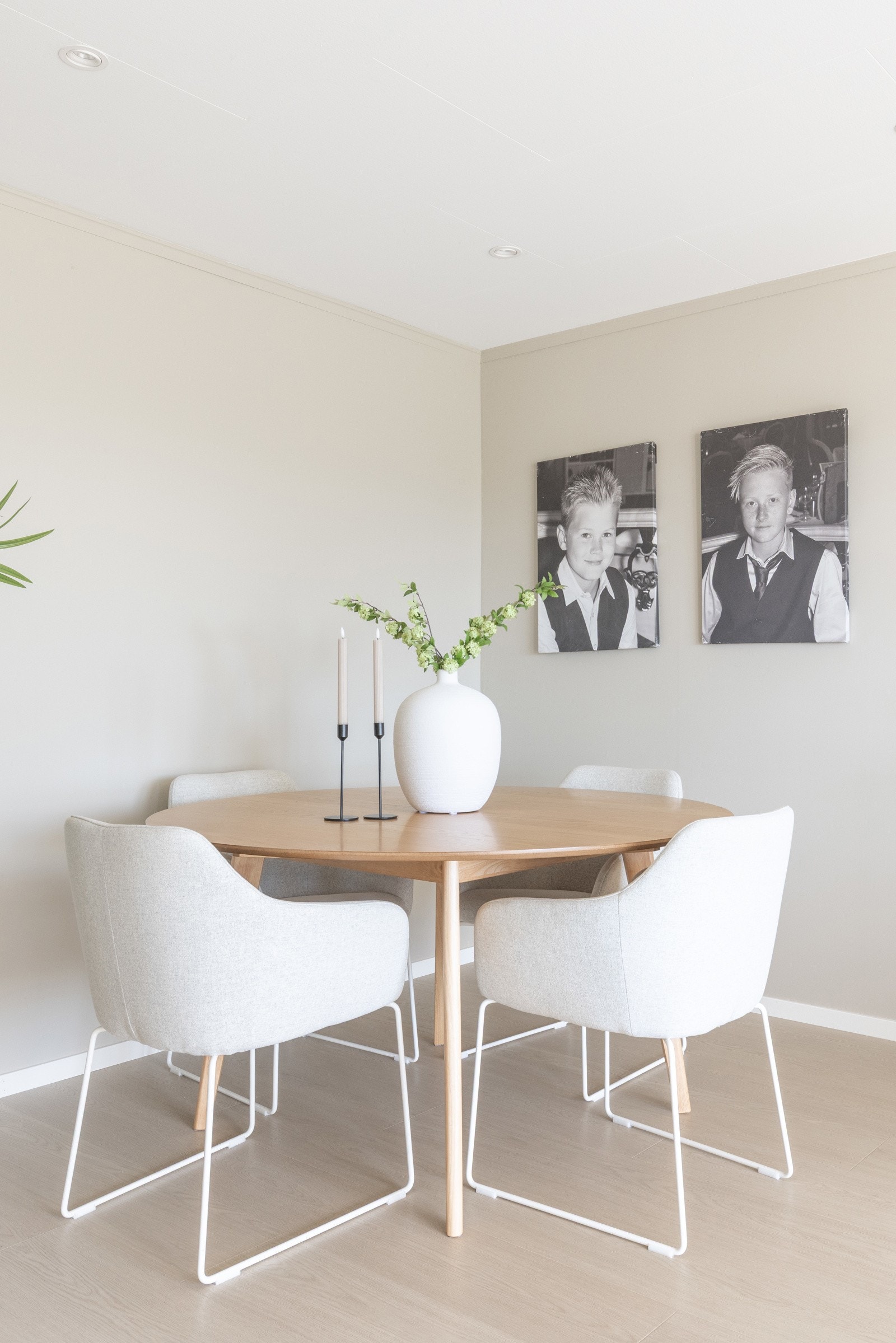 Hverdagsmiddag eller sosialt lag? Her er det god plass! Galleribilde