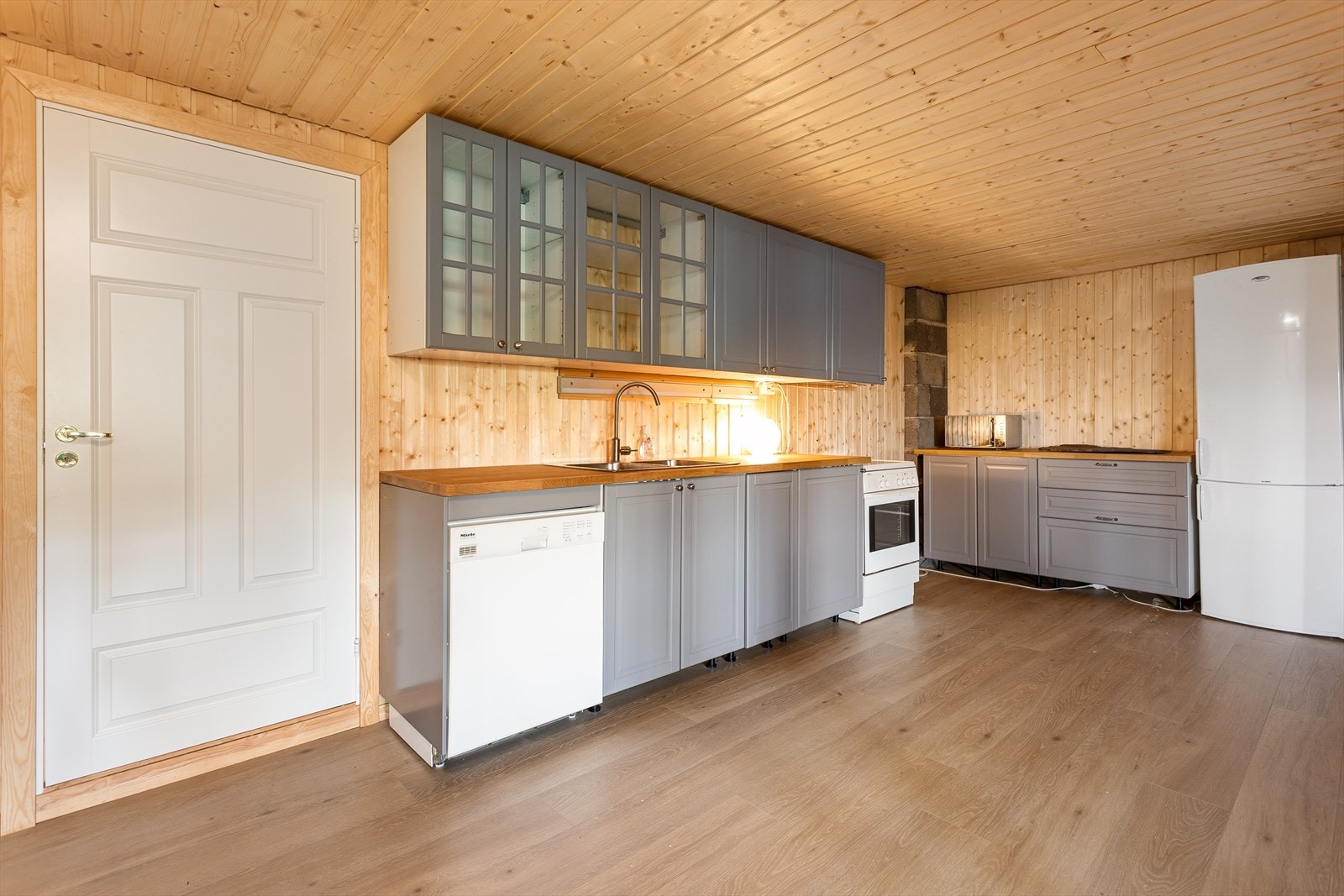 Kjøkken i boenheten. Galleribilde