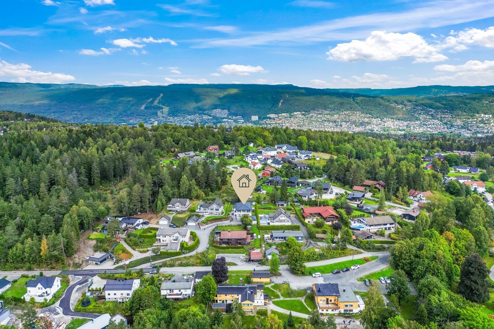 Beliggende øverst på feltet i en privat blindvei Galleribilde