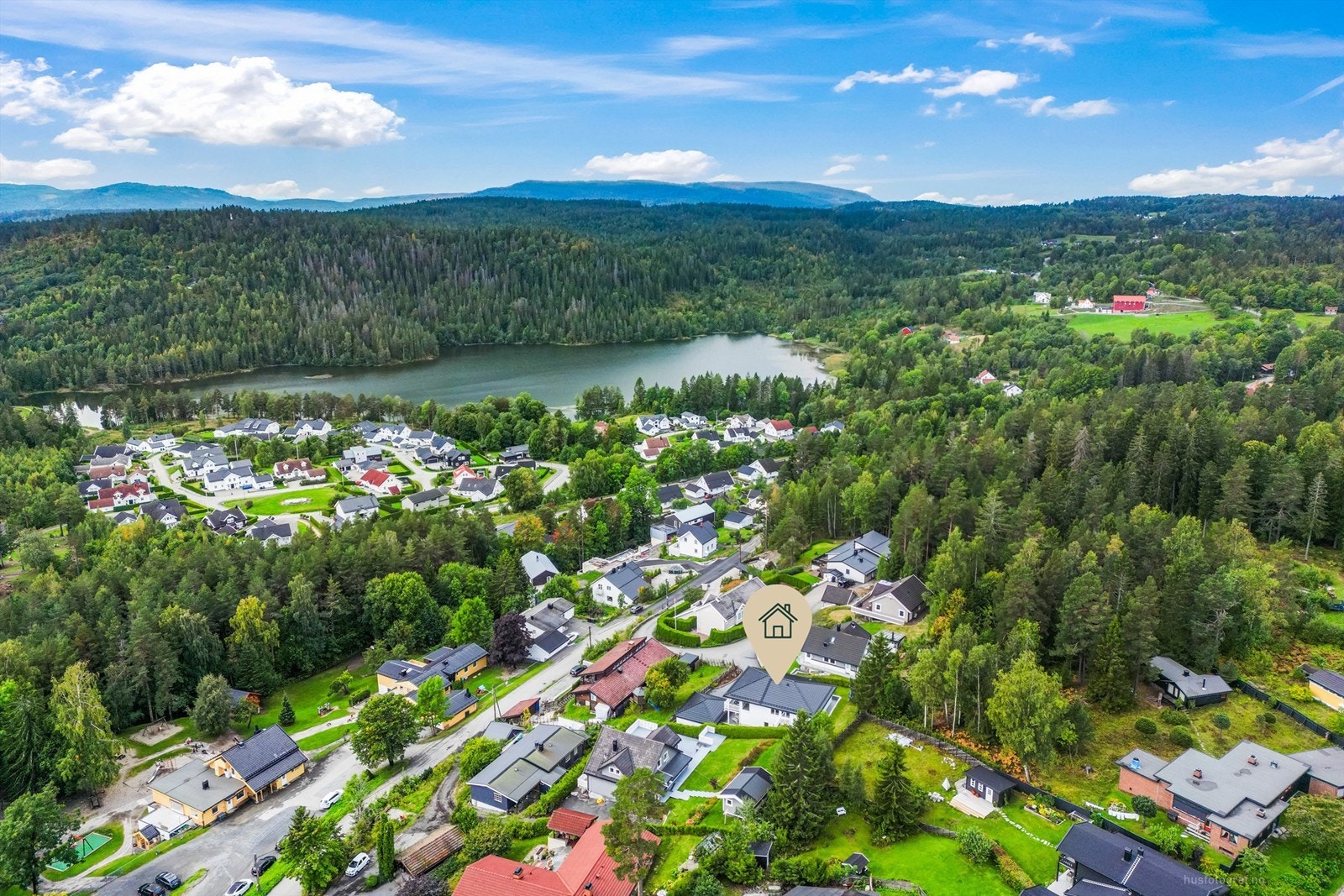 Kort gangavstand til barnehage og barneskole Galleribilde