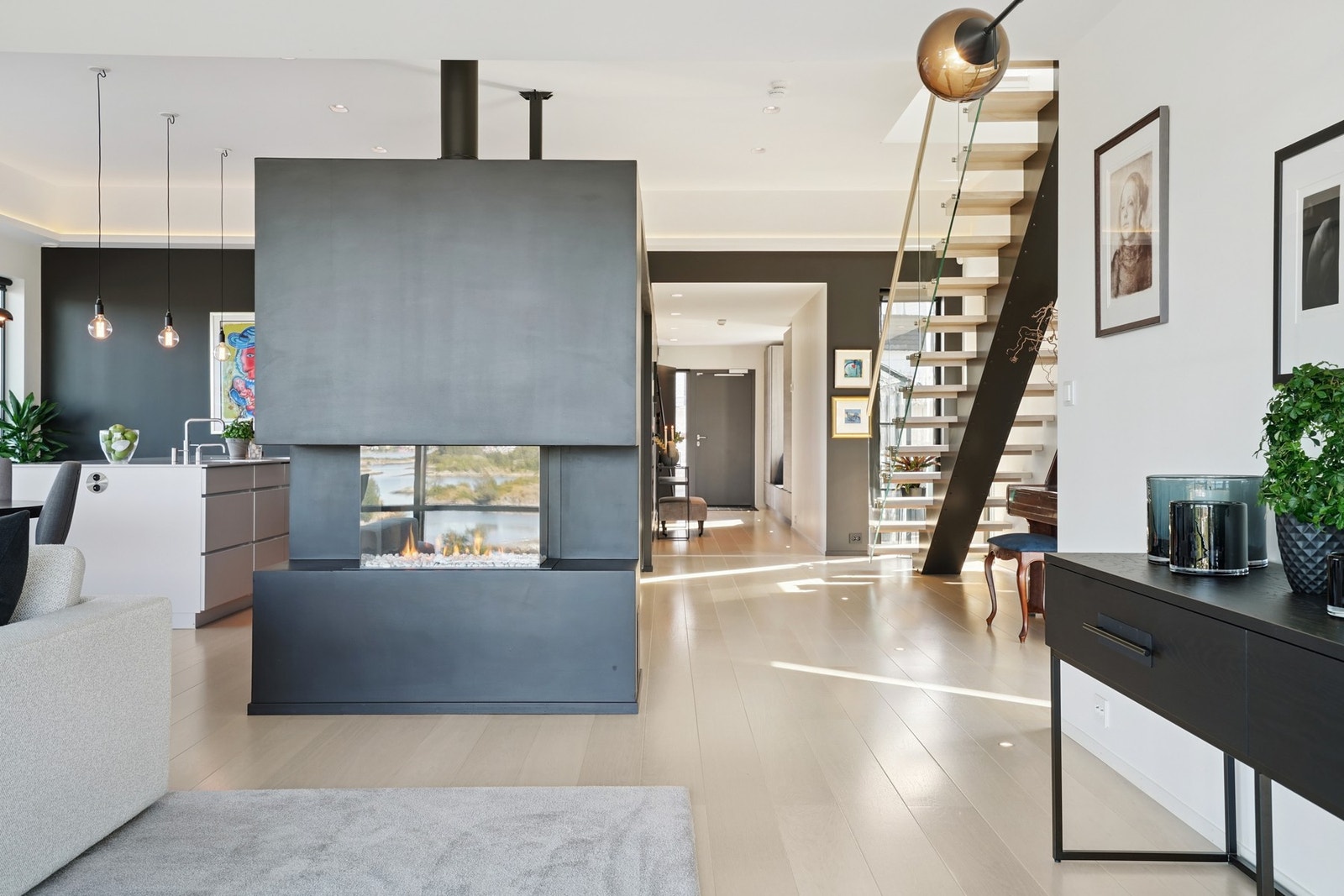 Her får du alt måtte ønske deg i hjemmet ditt, pluss litt til! Galleribilde