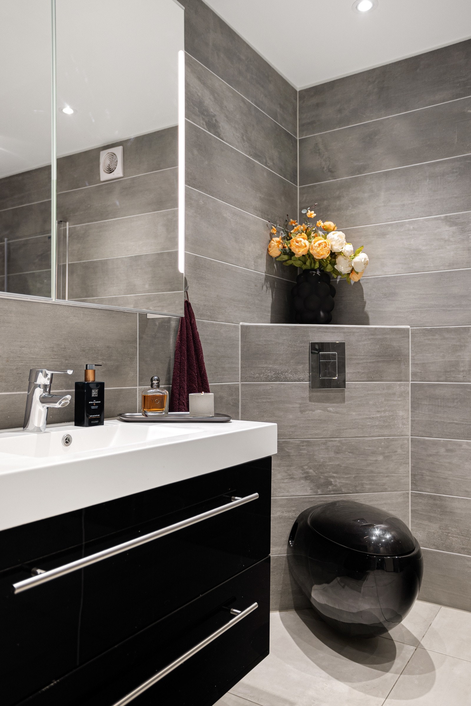 Fliser på gulv og vegger Galleribilde