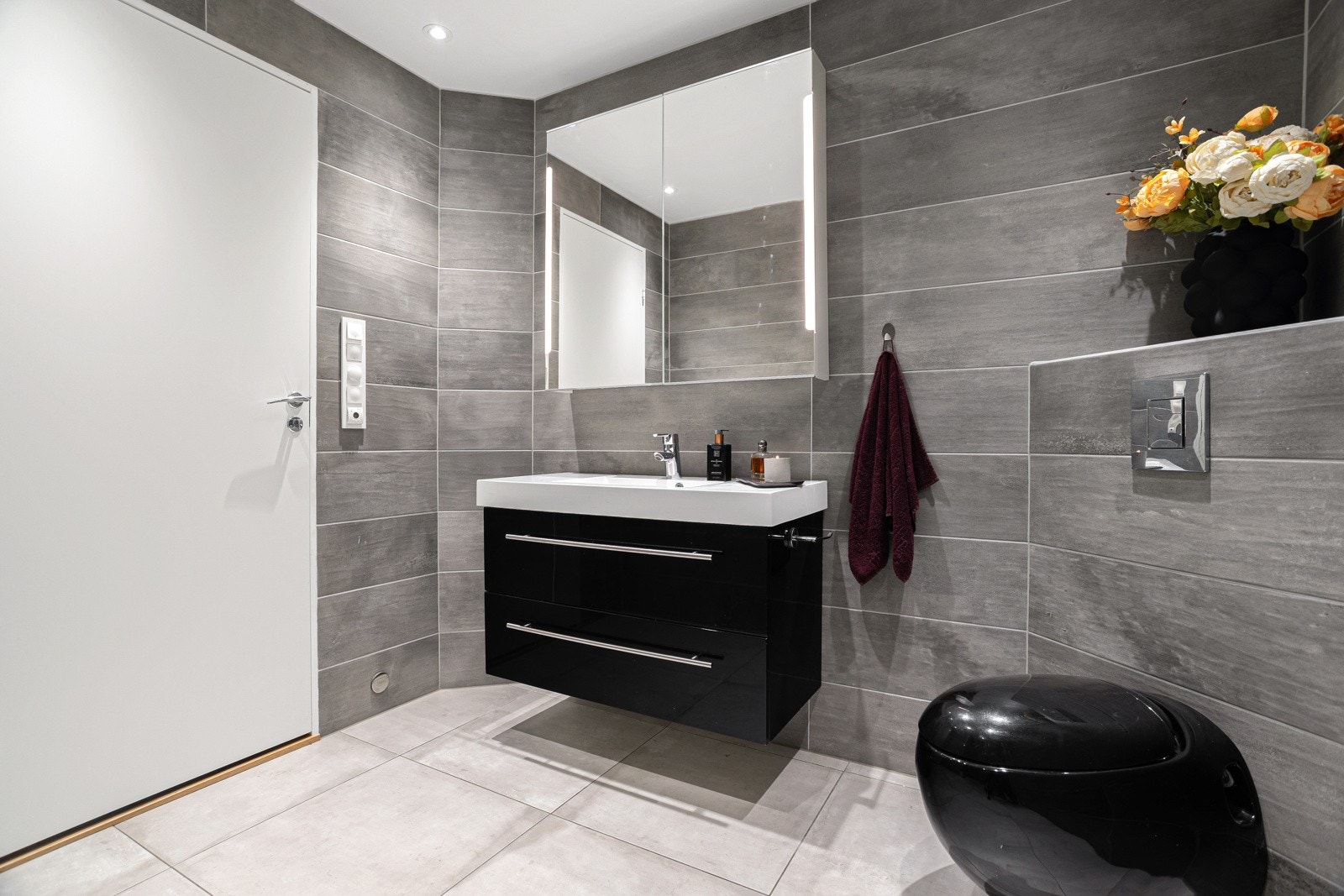 Varmekabler i gulv Galleribilde