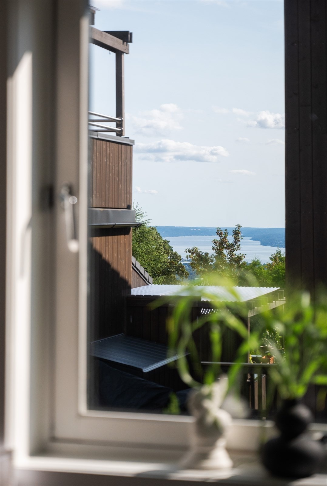 Utsikt fra vindu til soverom 2. Galleribilde