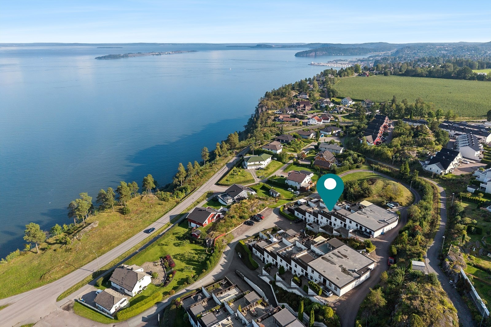 Nærområdet er særdeles naturskjønt, sentralt og rolig. Galleribilde