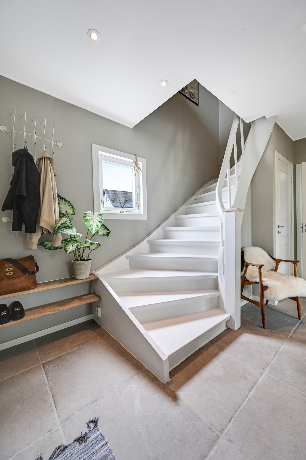 Vi fortsetter rundturen opp trappen til 2. etasje Galleribilde