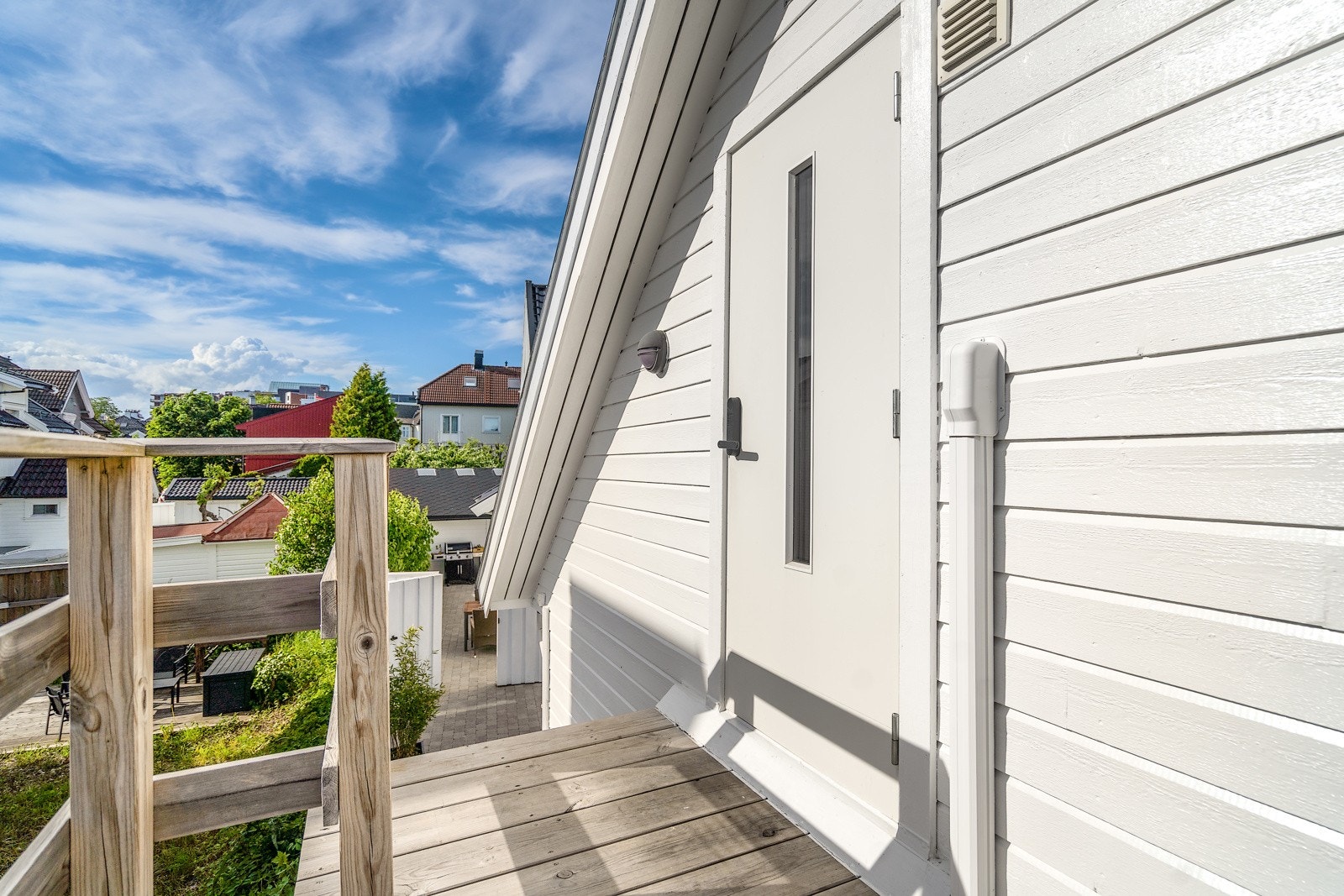 Inngang til innredet loft over garasjen Galleribilde