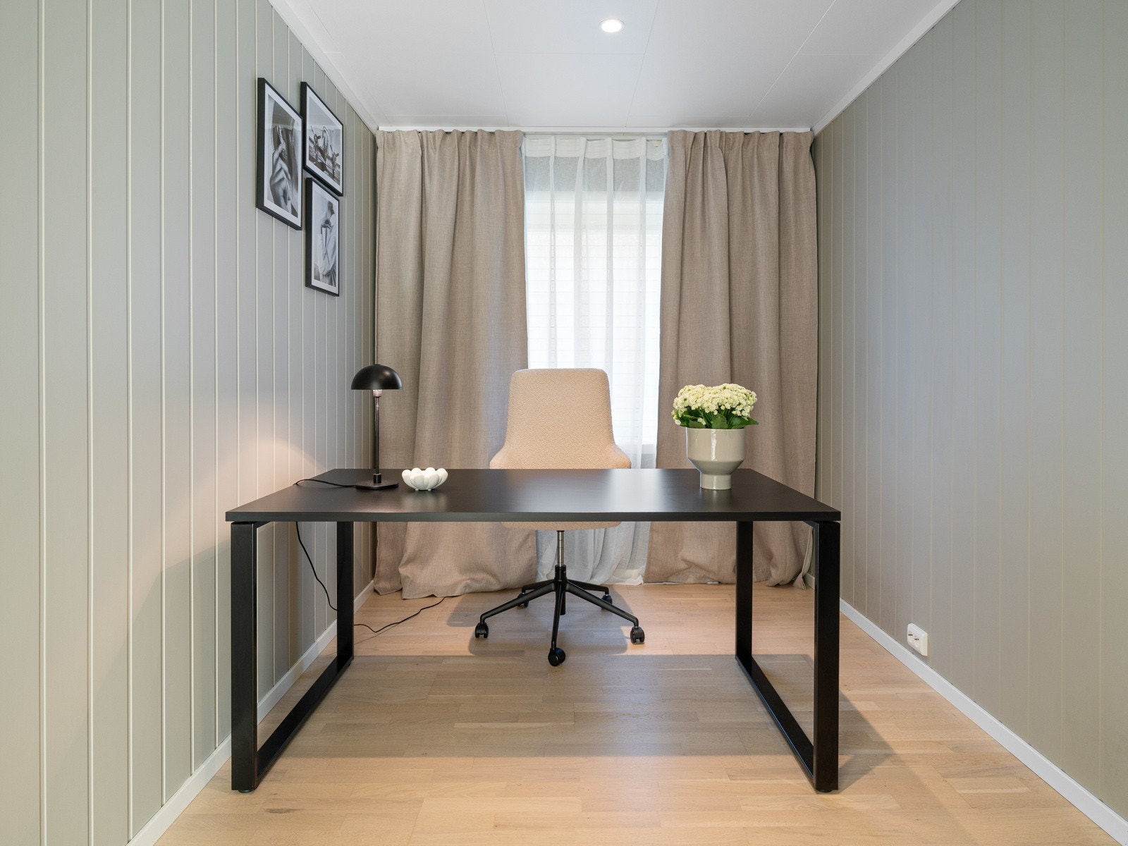 Soverom 2 er benyttet som kontor. Galleribilde