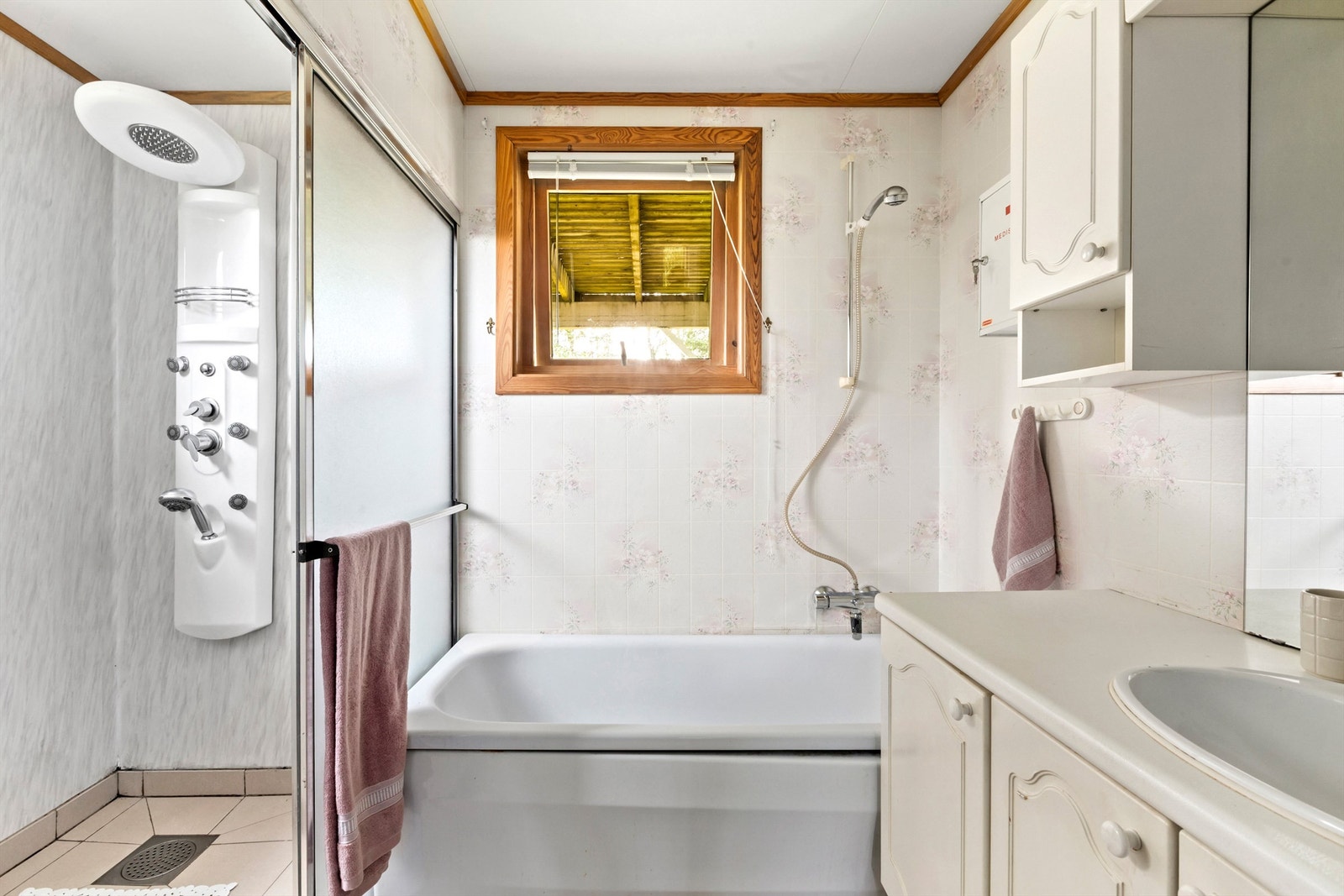 Bad/vaskerom 1. etasje nr 19 Galleribilde