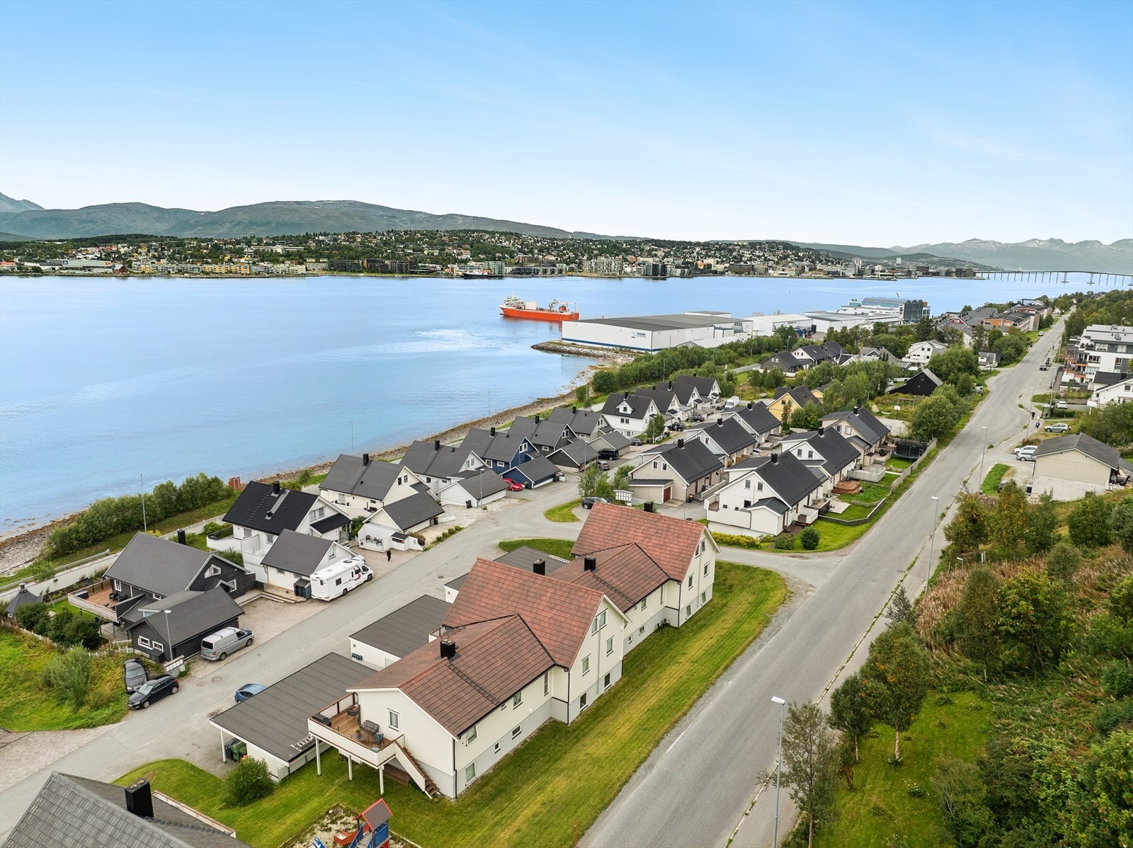 Selmalund ligger på Gammelgård, like sør for Tromsdalen og Tromsøya Galleribilde
