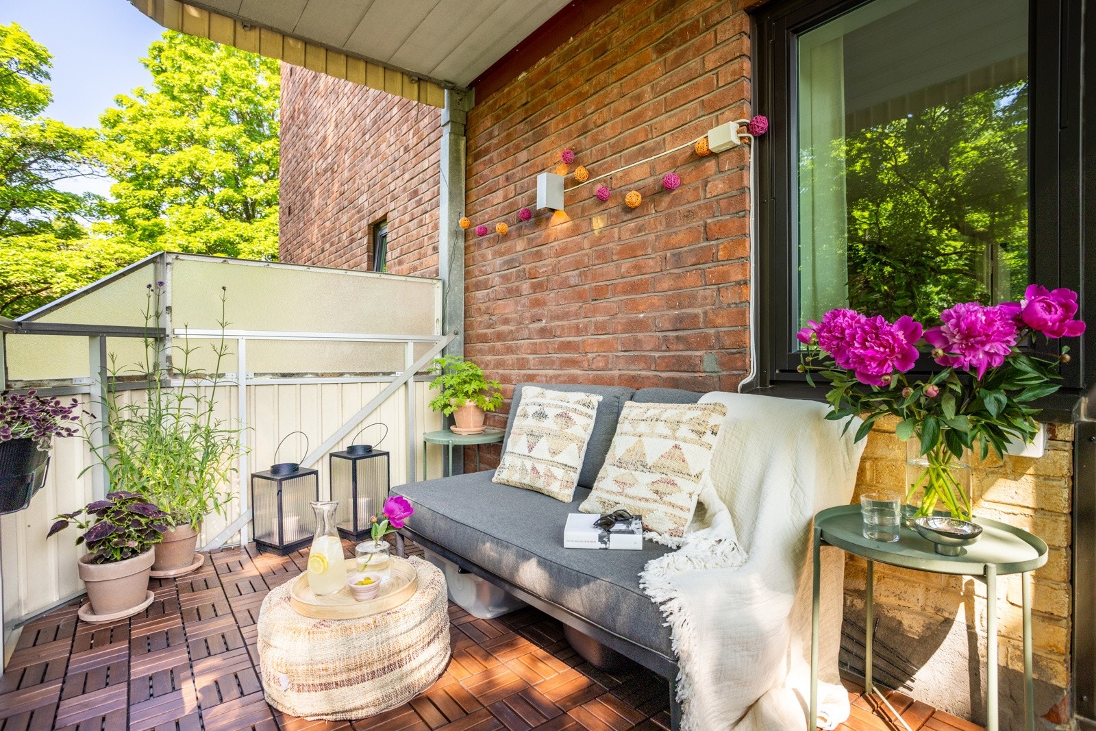 Her har du god plass til sittegruppe/lounge og grill. Galleribilde