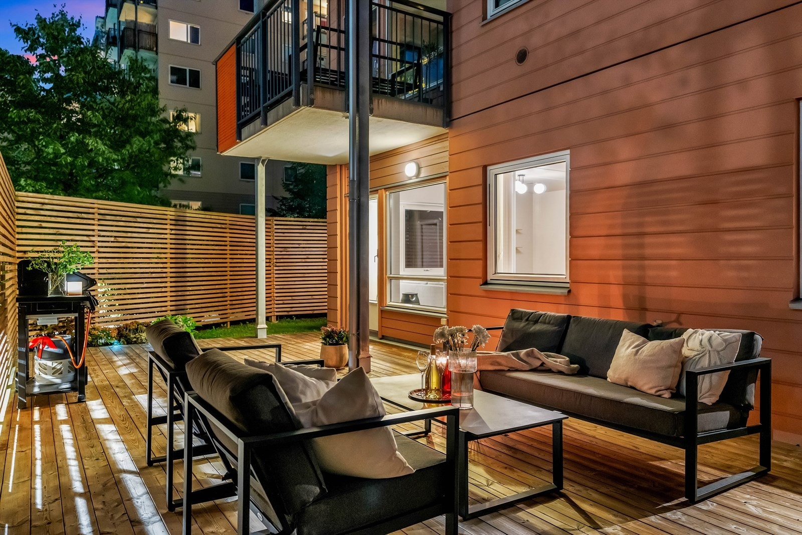 Terrassen er på hele 38 m². Galleribilde