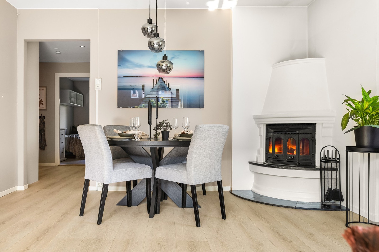 Peis i stuen i tillegg til gulvvarme Galleribilde