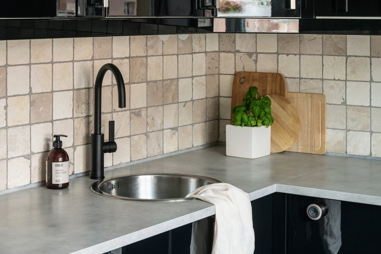 Fliser på benkerygg gir et funksjonelt og pent uttrykk. Galleribilde