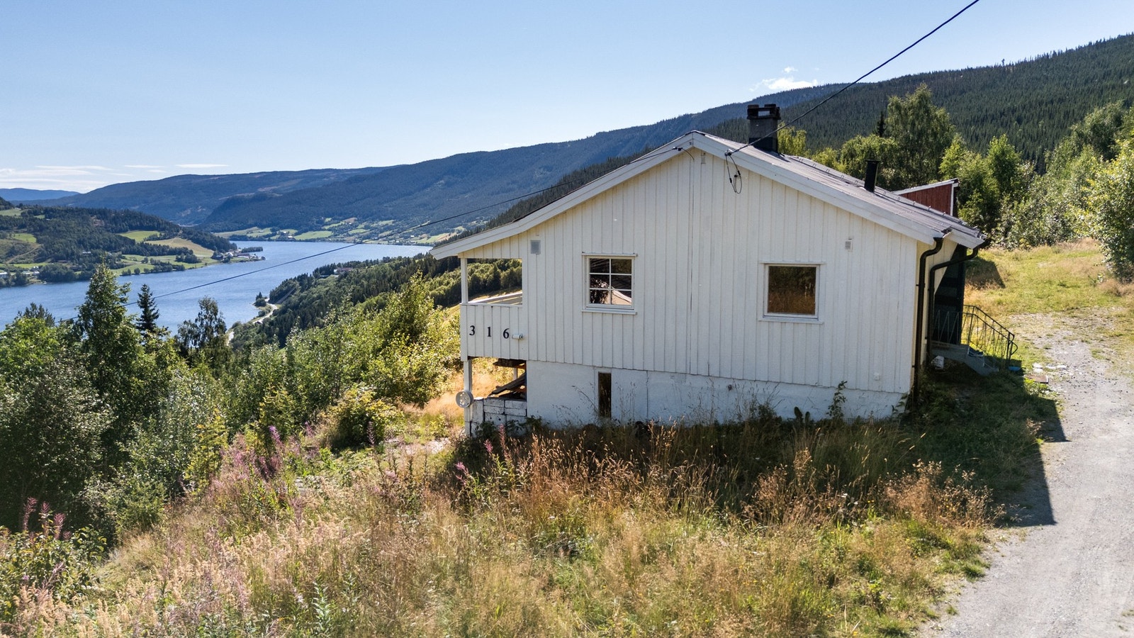 Eiendomsmegler Siri Lyseng Solberg presenterer denne eiendommen Galleribilde