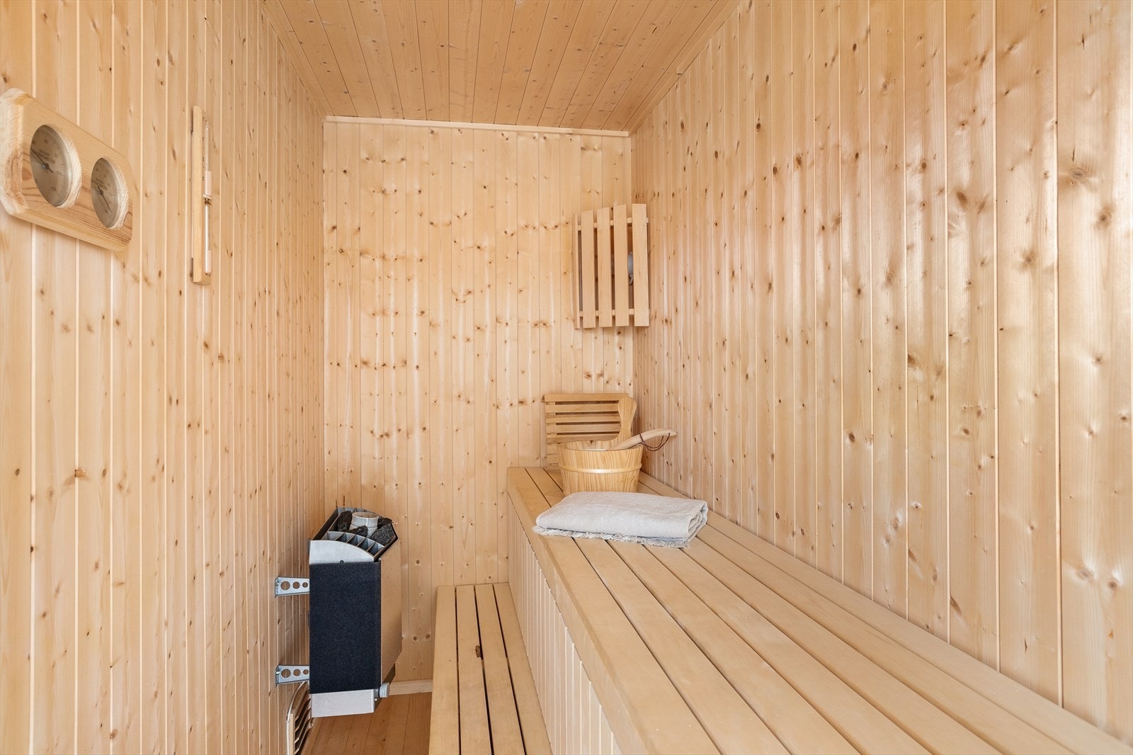 Flott badstue! Iflg. eier et det opplegg for boblebad ved siden av badstuen utvendig. Galleribilde